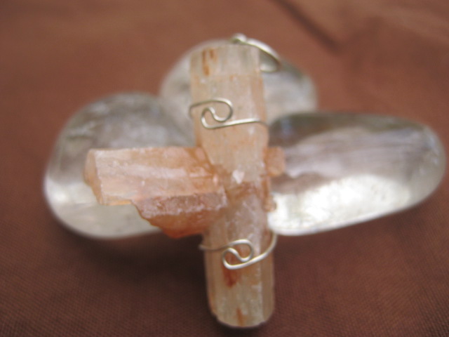 Aragoninte Pendant(Sterling Silver)Balancing energy fields, emotional healing and renewed strength and confidence 2778